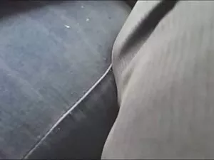 Natalya si sdraiò su ...
